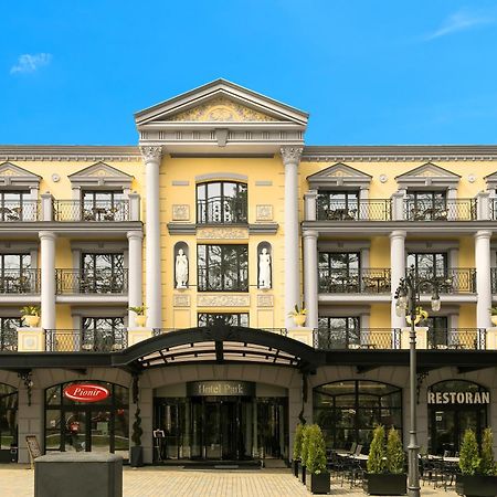 A Hoteli - Hotel Park Vrnjačka Banja Exteriör bild