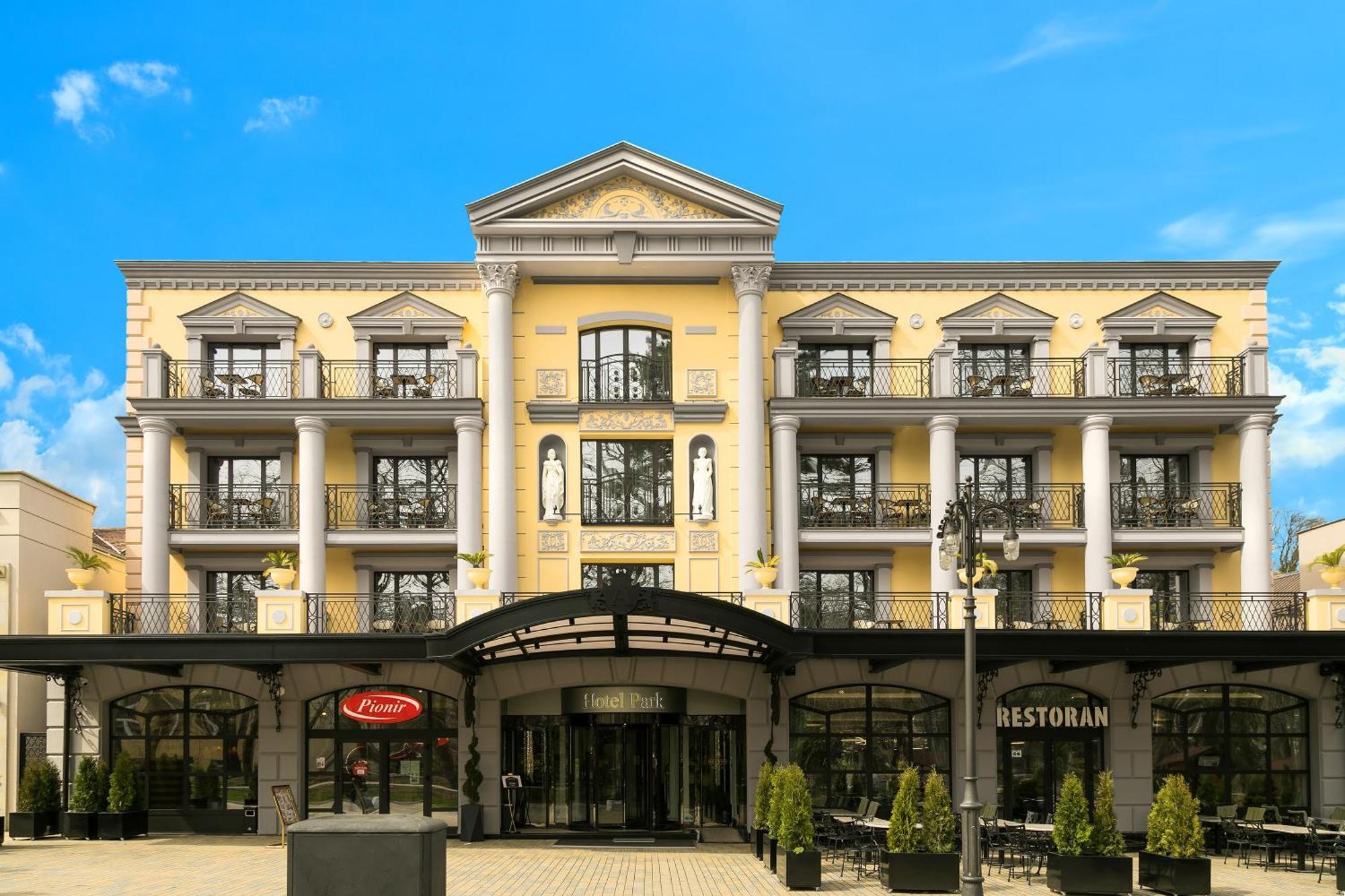 A Hoteli - Hotel Park Vrnjačka Banja Exteriör bild